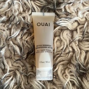OUAI Detox shampoo trial size